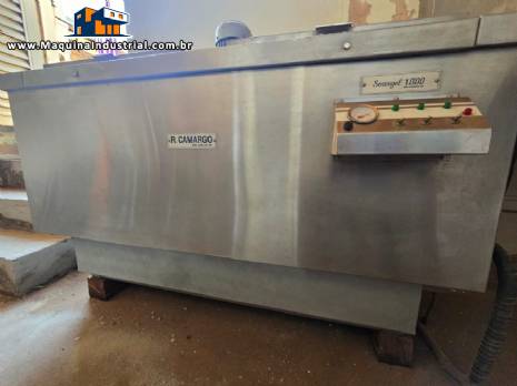 Picoleteira m�quina de picol�s Sorvegel 1000  R. Camargo com torre de resfriamento