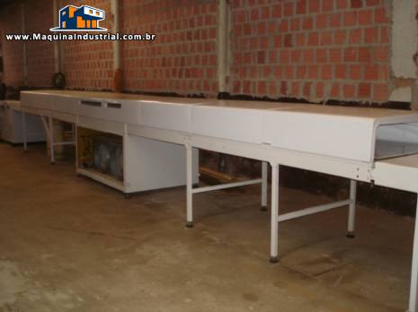 T�nel de resfriamento com 9 capotas