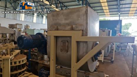 Misturador em a�o inox com esteira inferior para sa�da de produto