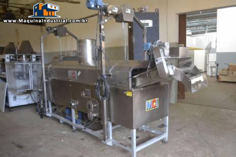 Fritador fritadeira contnua em inox 300 kg / hora MCI