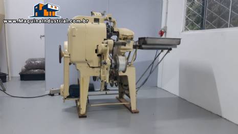 Cortadora e embaladora dupla tor��o para doces balas de banana