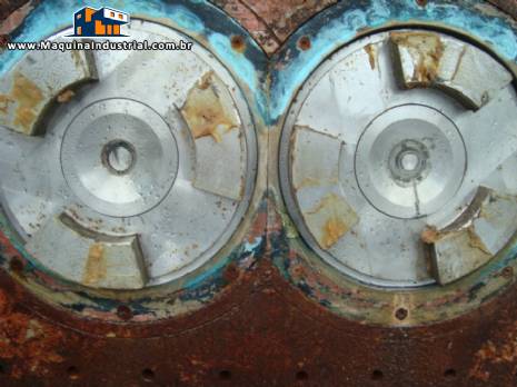 Extrusora para fabrica��o de sab�o