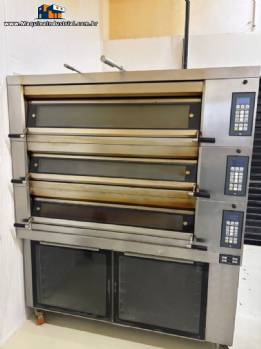 Forno de lastro 3 c�maras com sistema de vapor 12 assadeiras 60 cm x 70 cm Ramanhos