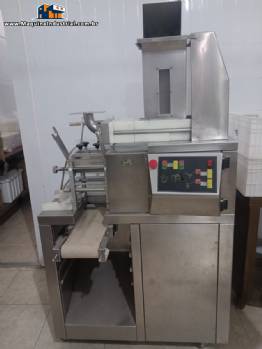 Ravioleira em inox om 6 moldes para produ��o de ravi�li ITALGI com cortador de massa longa