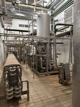 Sistema de esteriliza��o ass�ptico pasteurizador tubular com homogeneizador Tetra Pak