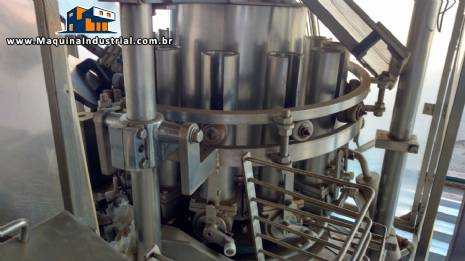 Envasadora com 12 cabe�otes