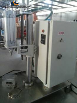 Batoqueira tampadora eletropneum�tica em inox semiautom�tica Km m�quinas