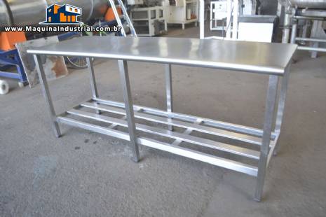 Mesa de a�o inox 700 mm x 2000 mm