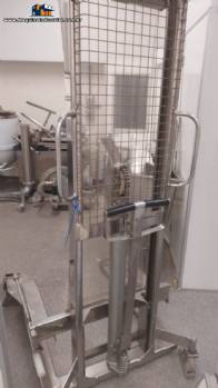 Tombador empilhadeira gira tambor manual em aço inox Compact L320 GT Tombador empilhadeira gira tambor manual em aço inox Compact L320 GT