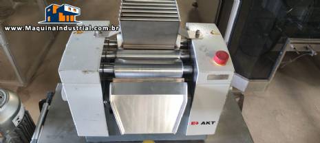 Tri cilindro refinador moinho de rolos dispersor equipamento laboratório de bancada Exakt Tri cilindro refinador moinho de rolos dispersor equipamento laboratório de bancada Exakt